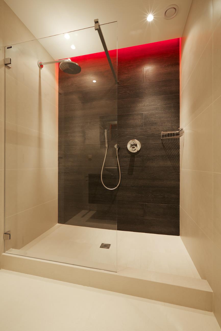 SALLE DE DOUCHE